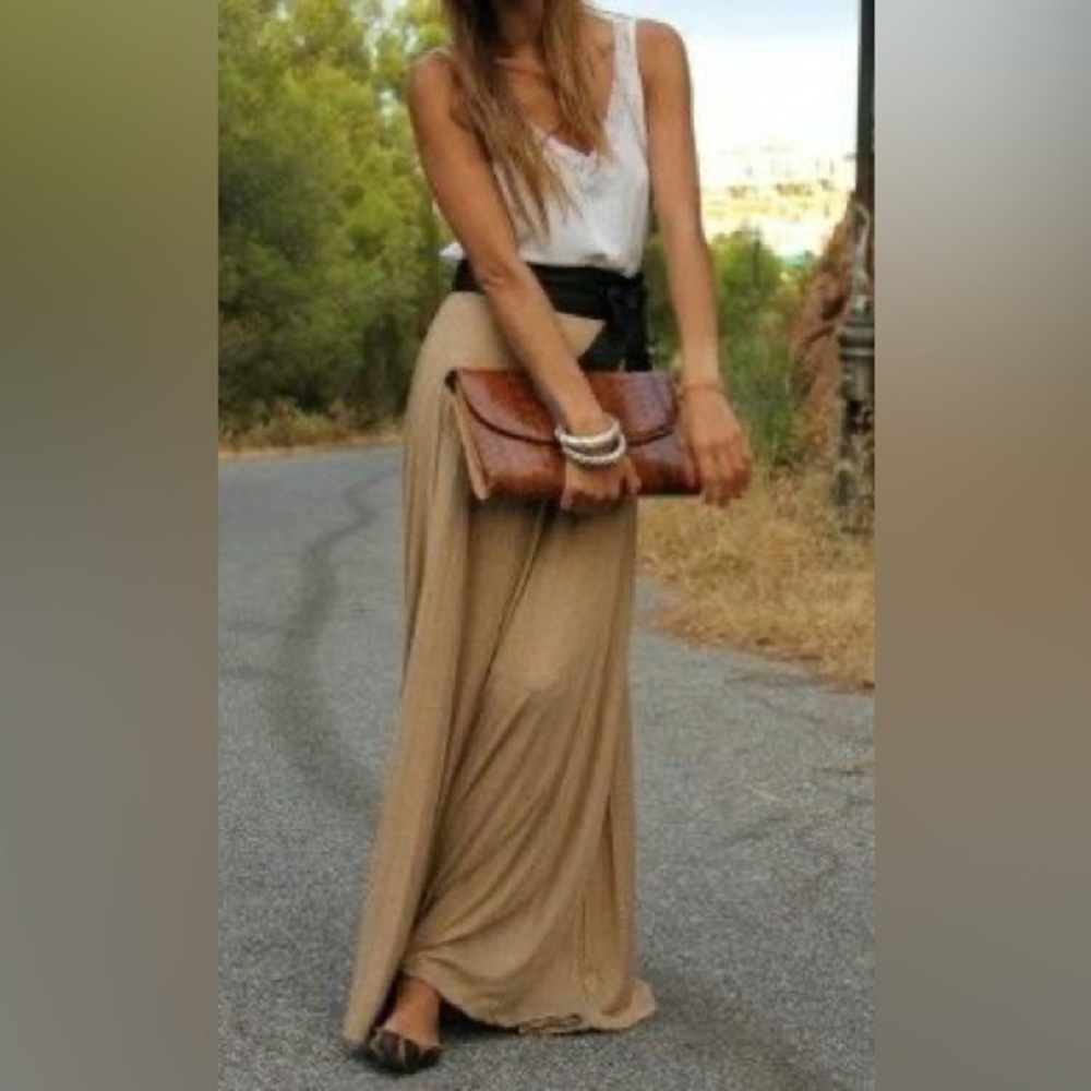 Tahari ✨ Toffee Maxi Skirt – Size L/G ✨NWT